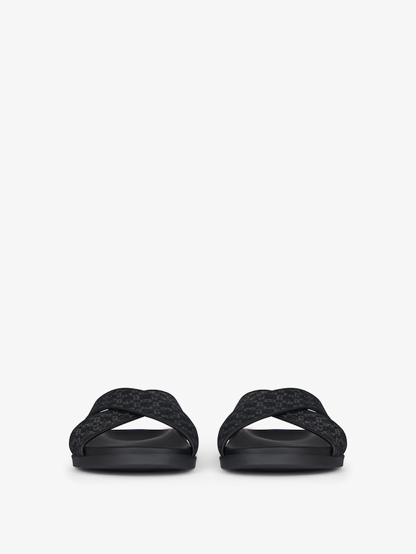Givenchy G Plage flat mules in monogram 72 denim Envío gratis