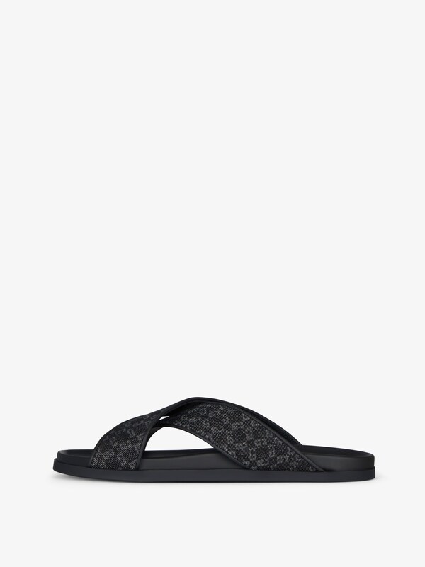 Givenchy G Plage flat mules in monogram 72 denim Envío gratis