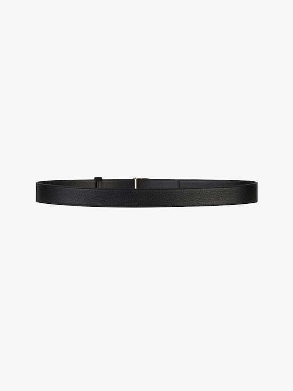 Givenchy Belt in grained leather with G-Chain buckle Envío gratis