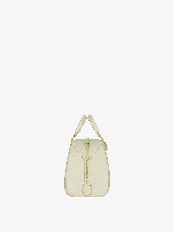 Givenchy Nano Antigona Cube bag in leather Rebajas top