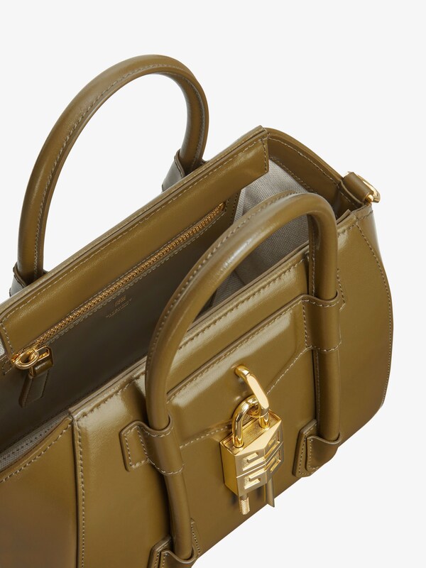 Givenchy Mini Antigona Lock bag in Box leather Oferta especial
