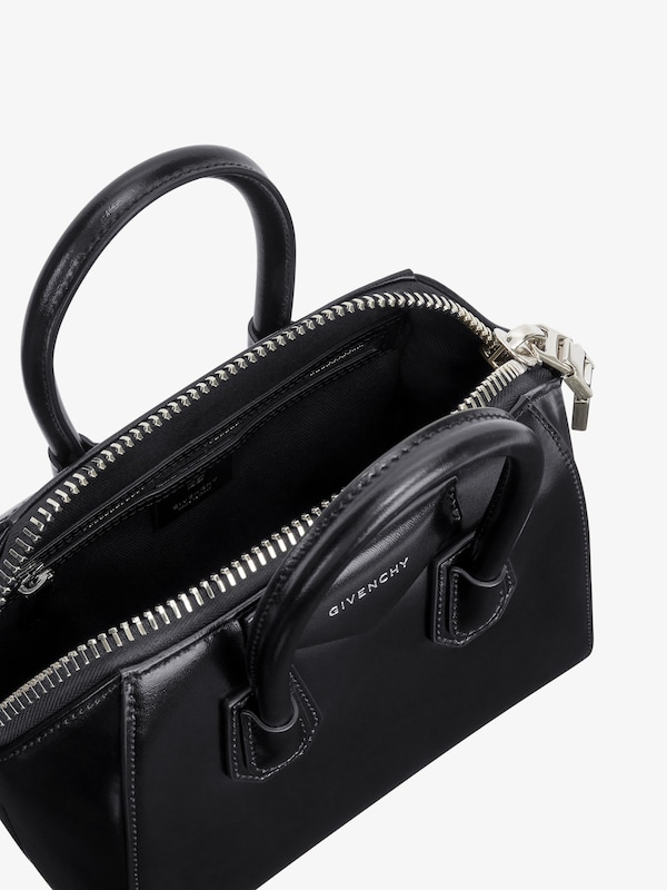 Givenchy Mini Antigona bag in Box leather Envío gratis