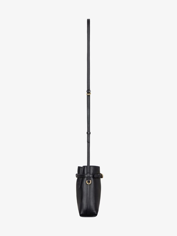 Givenchy Voyou phone pouch in leather Promoción por tiempo limitado