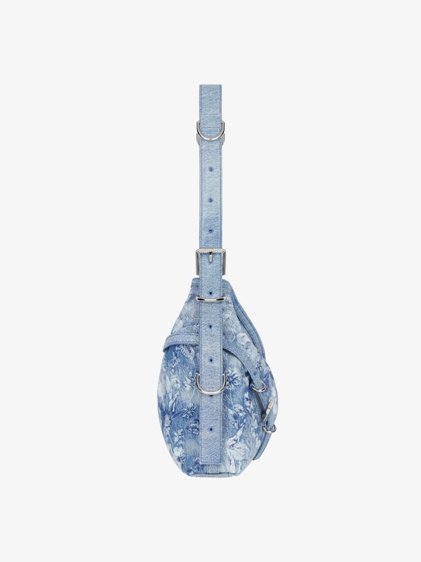 Givenchy Medium Voyou bag in washed embroidered denim Liquidación