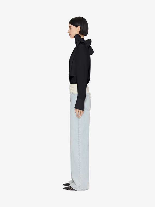 Givenchy Blouse in silk with lavallière Ofertas especiales