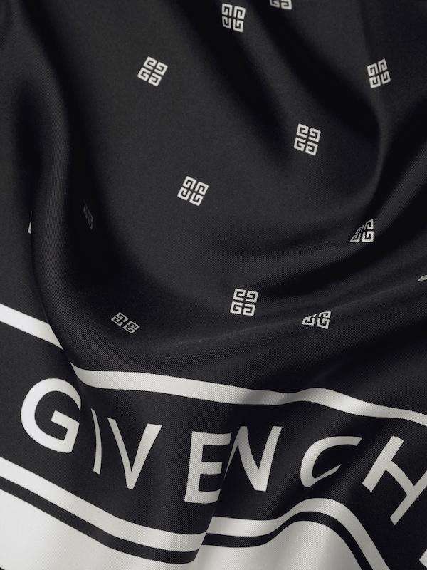 Givenchy Square in 4G silk Envío gratis