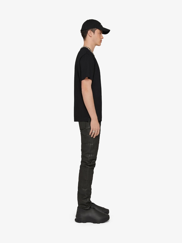 Givenchy Slim fit t-shirt in cotton with 4G detail Solo queda un día