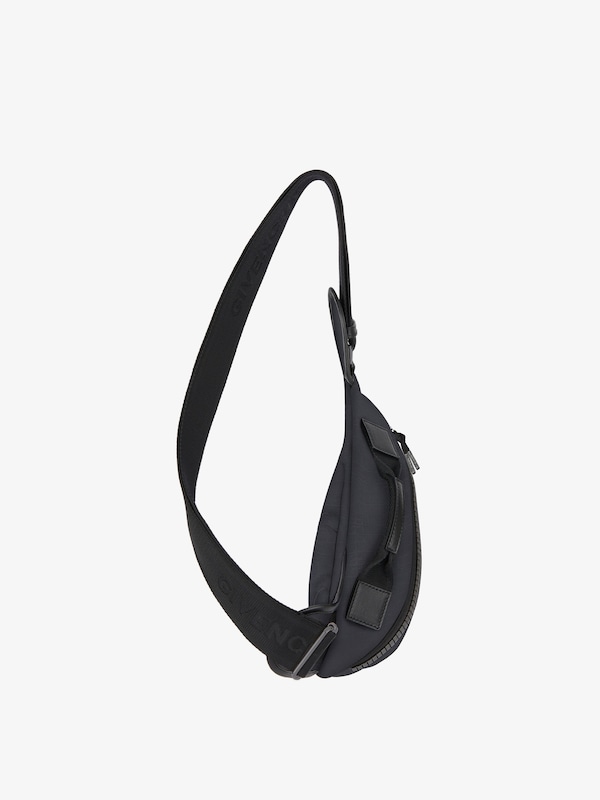 Givenchy Small G-Zip Triangle bag in 4G nylon Oferta especial de fábrica