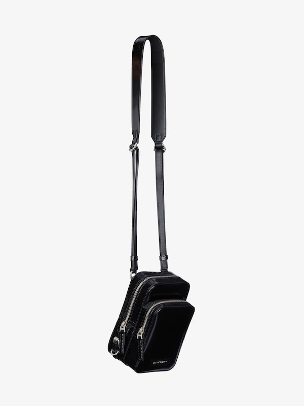 Givenchy Small Pandora camera bag in shiny leather Grandes descuentos