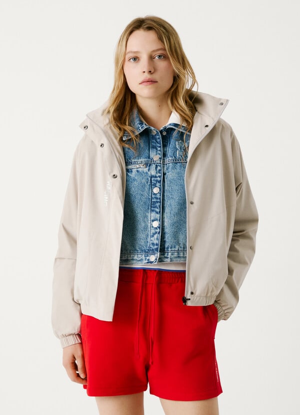 Pepe Jeans chaqueta con capucha plegable Tienda
