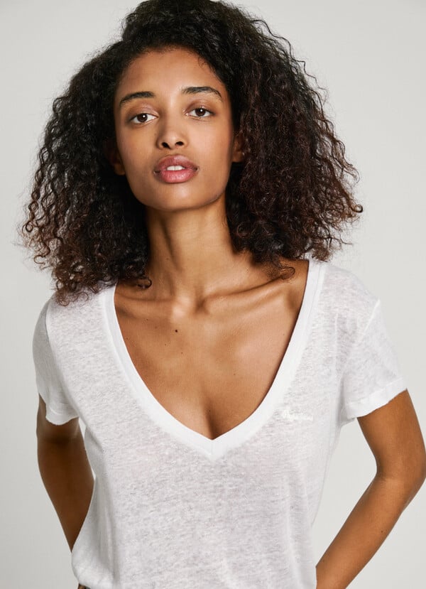 Pepe Jeans camiseta cuello pico logo bordado Promoción por tiempo limitado