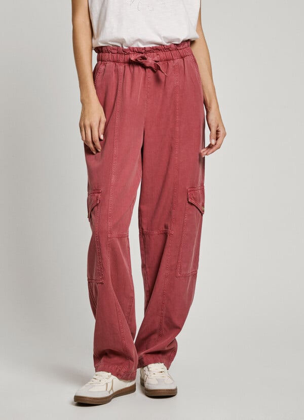Pepe Jeans pantalón cargo teñido en prenda Última moda