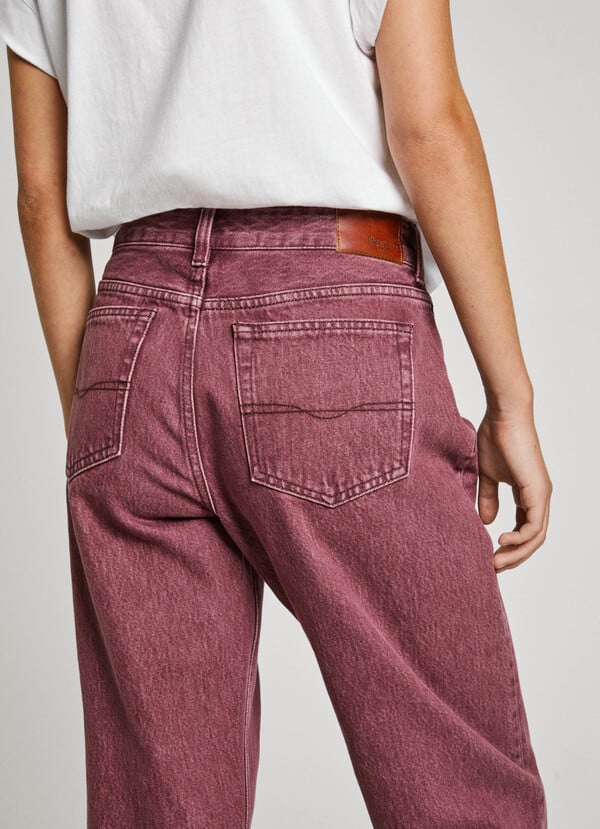 Pepe Jeans jeans fit loose y tiro alto - berry En oferta