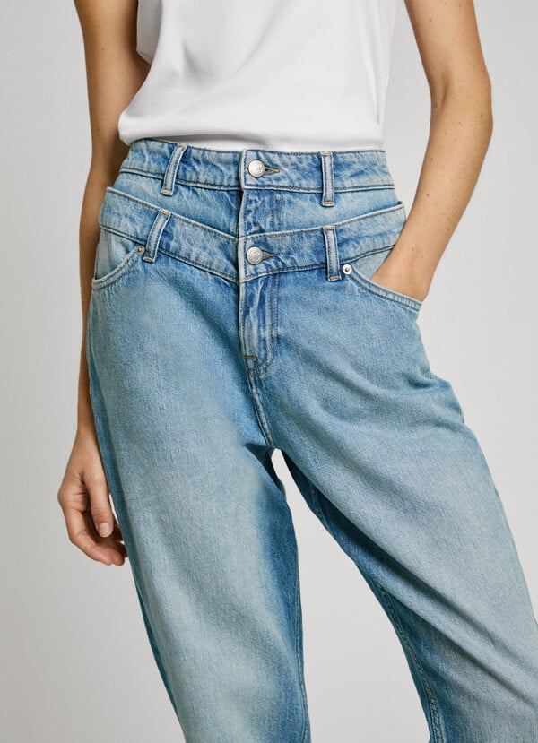 Pepe Jeans jeans fit taper y tiro alto En oferta